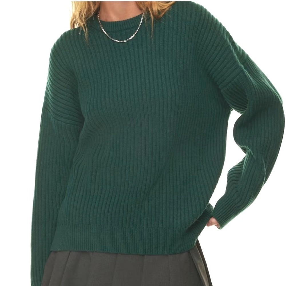 Aritzia Sunday Best Peggy Merino Wool Blend Scarab Green Sweater S Consign